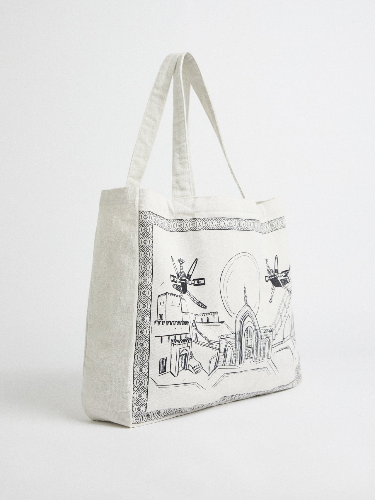 Oman tote bag